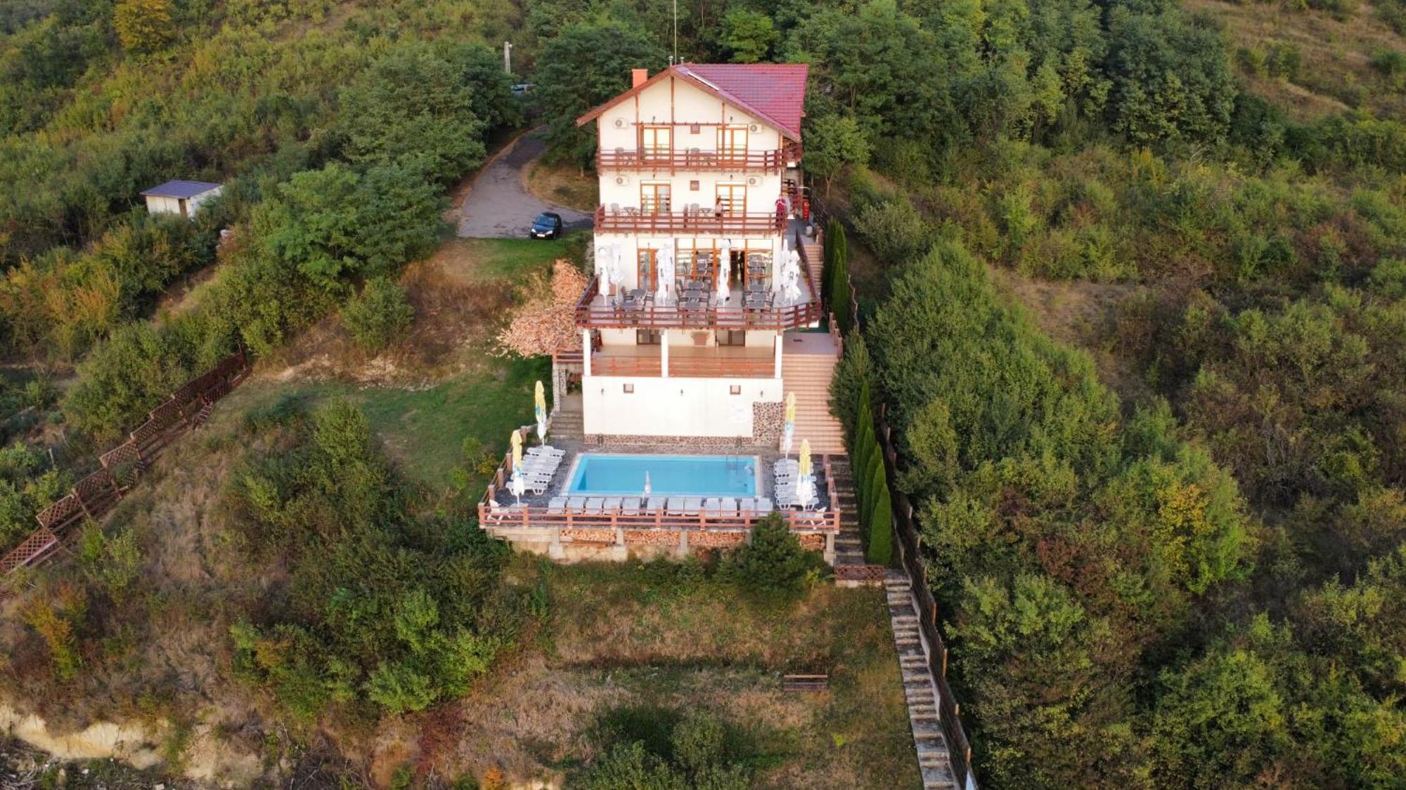 Pensiunea Belvedere Чинчиш Экстерьер фото