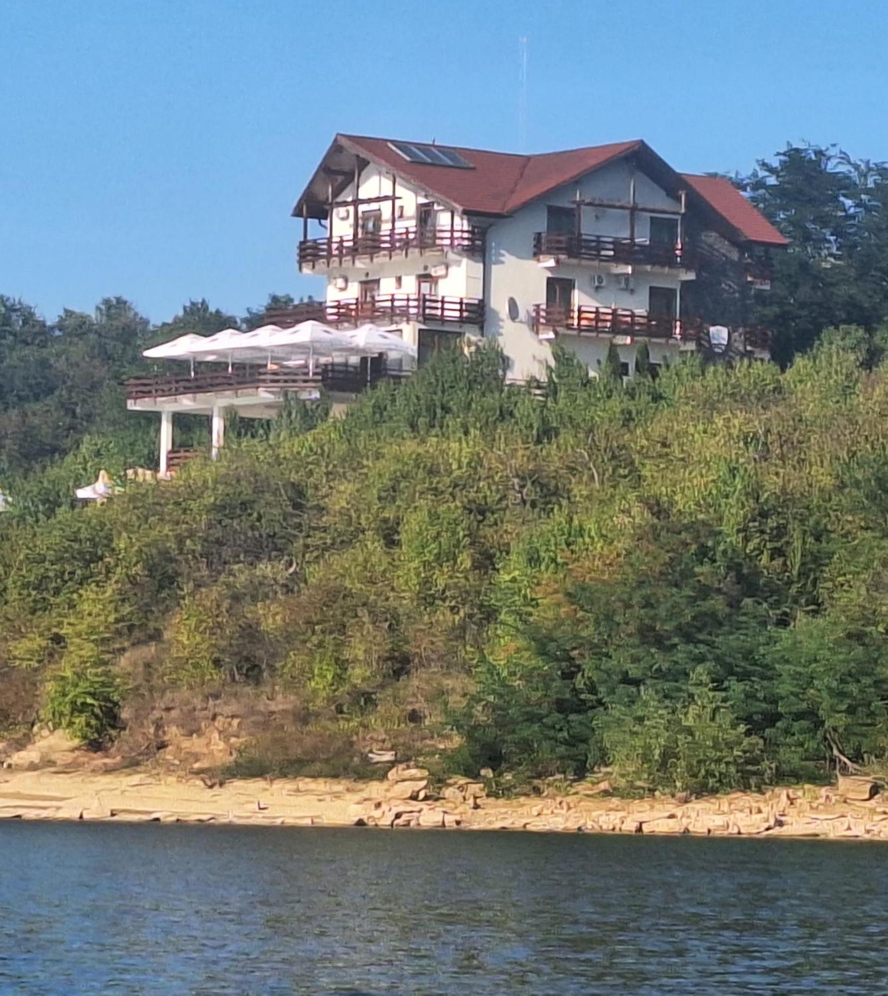 Pensiunea Belvedere Чинчиш Экстерьер фото